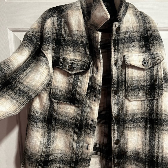 Green wooly plaid coat - Picture 5 of 6